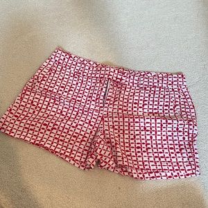 Vineyard Vines Red and white shorts- size 8